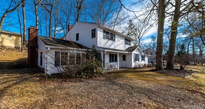 4 Dutch Ct in West Nyack, NY - Building Photo - Building Photo