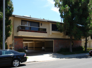 16922 Lynn St in Huntington Beach, CA - Building Photo - Building Photo