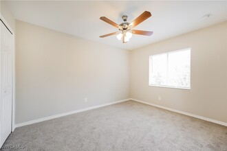 723 Bedford Dr in Lehigh Acres, FL - Building Photo - Building Photo