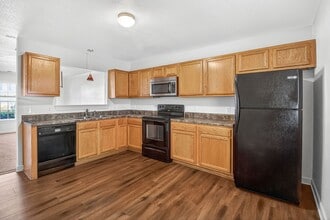 502 Streamwood Dr in Jacksonville, NC - Building Photo - Building Photo