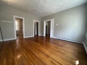 4 Ransom Rd, Unit 1 in Boston, MA - Building Photo - Building Photo