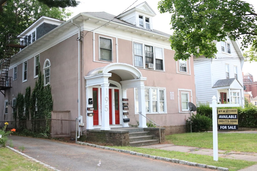 195 Sherman Ave in New Haven, CT - Building Photo