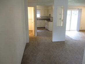 4279 River Rd in Eugene, OR - Building Photo - Building Photo