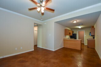 1103 Parkhurst Ave in Cleveland, TX - Building Photo - Building Photo