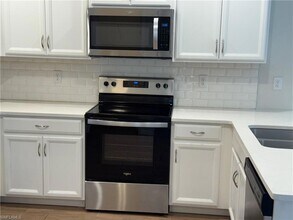 1273 Enbrook Lp in Naples, FL - Building Photo - Building Photo