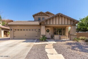 939 E Sourwood Dr in Gilbert, AZ - Building Photo