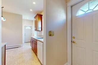 18 Faneuil Rd in Waltham, MA - Building Photo - Building Photo