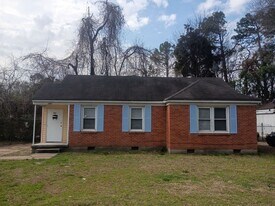 583 Estridge Dr in Memphis, TN - Building Photo