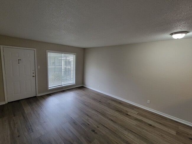 1602 Moss St in Lake Charles, LA - Building Photo - Building Photo