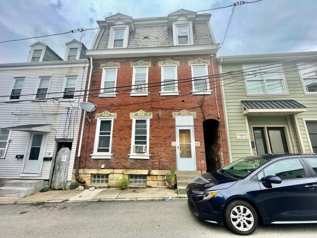19 Enon Wy in Pittsburgh, PA - Building Photo - Building Photo