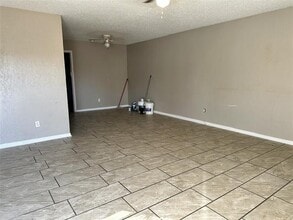 1111 N Main St in Corsicana, TX - Building Photo - Building Photo