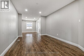 17 Carr Dr in Ajax, ON - Building Photo - Building Photo