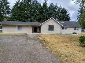 8410 North Way SW in Tacoma, WA - Building Photo