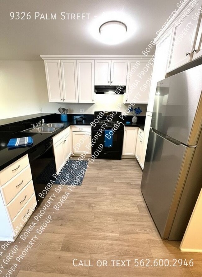 9326 Palm St in Bellflower, CA - Building Photo - Building Photo