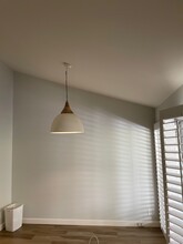 17113 Palisades Cir in Pacific Palisades, CA - Foto de edificio - Building Photo