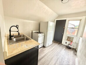 427 2nd St in Pitcairn, PA - Building Photo - Building Photo