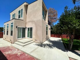 5131 Leo St in San Diego, CA - Building Photo
