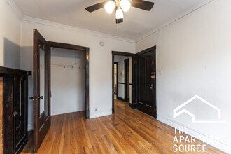 4844 N Rockwell St in Chicago, IL - Foto de edificio - Building Photo