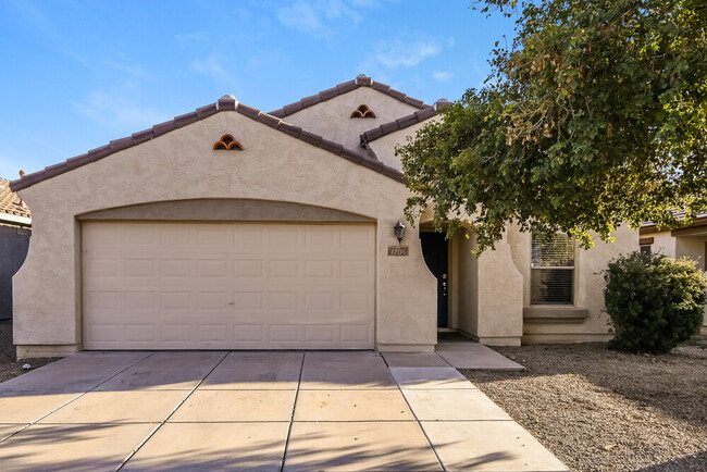 property at 1701 E Christopher St