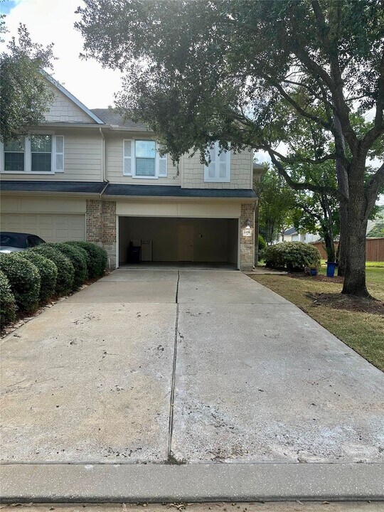 13559 Fawn Lily Dr in Cypress, TX - Building Photo