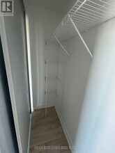 720 Whitlock Ave in Milton, ON - Building Photo - Building Photo