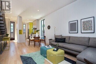 15 Cummings St in Toronto, ON - Building Photo - Building Photo