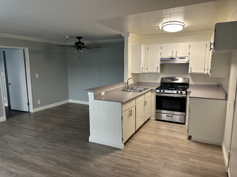 5811 Tujunga Ave-Unit -216 in Los Angeles, CA - Building Photo