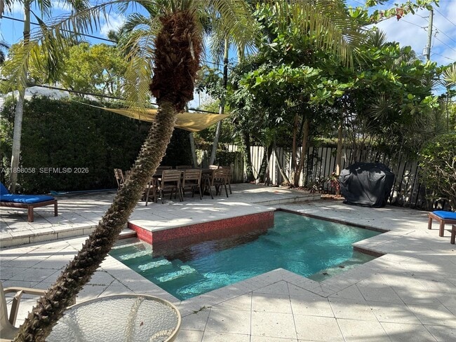 property at 1410 Polk St