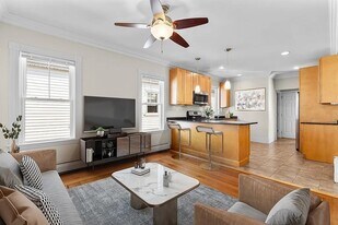 11 Woodlawn St, Unit 1 in Boston, MA - Building Photo