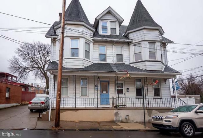 315 E Garrison St in Bethlehem, PA - Building Photo - Building Photo
