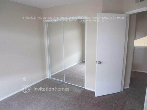 17126 Coronado Ave in Fontana, CA - Foto de edificio - Building Photo