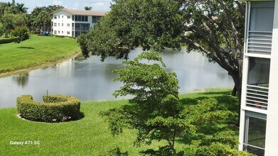 160 Preston Way in Boca Raton, FL - Building Photo - Building Photo