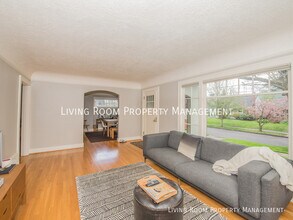 3023 NE 44th Ave in Portland, OR - Building Photo - Building Photo