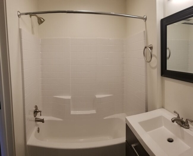 104 Orange Dr in San Luis Obispo, CA - Building Photo - Building Photo