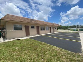 5200 NW 18th Pl in Lauderhill, FL - Building Photo