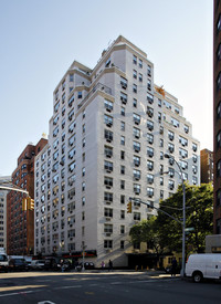 135-145 E 83rd St in New York, NY - Foto de edificio - Building Photo