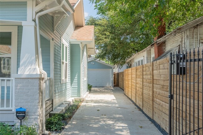 1812 Everett St in Houston, TX - Building Photo - Building Photo