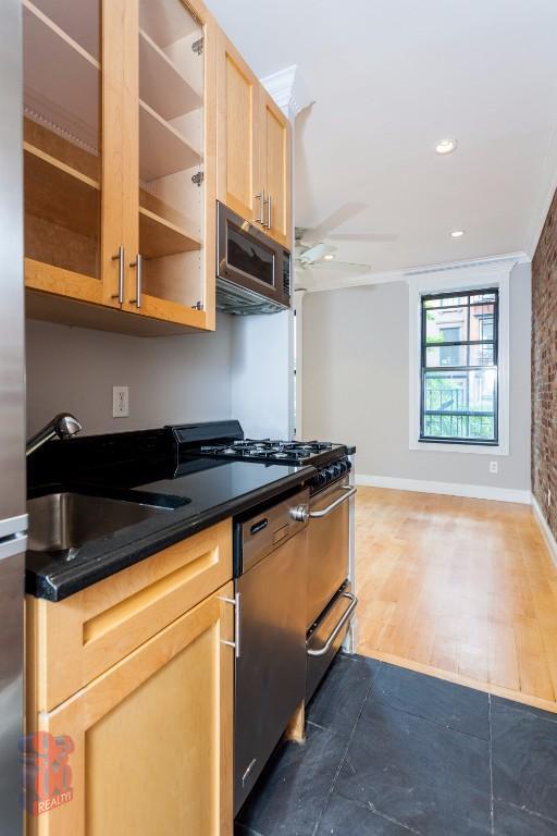 property at 340 E 18th St