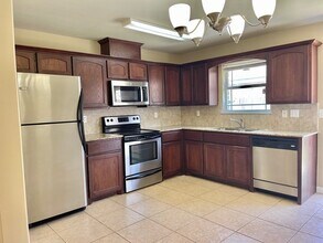 705 Pebble Crk, Unit X in Edinburg, TX - Building Photo - Building Photo