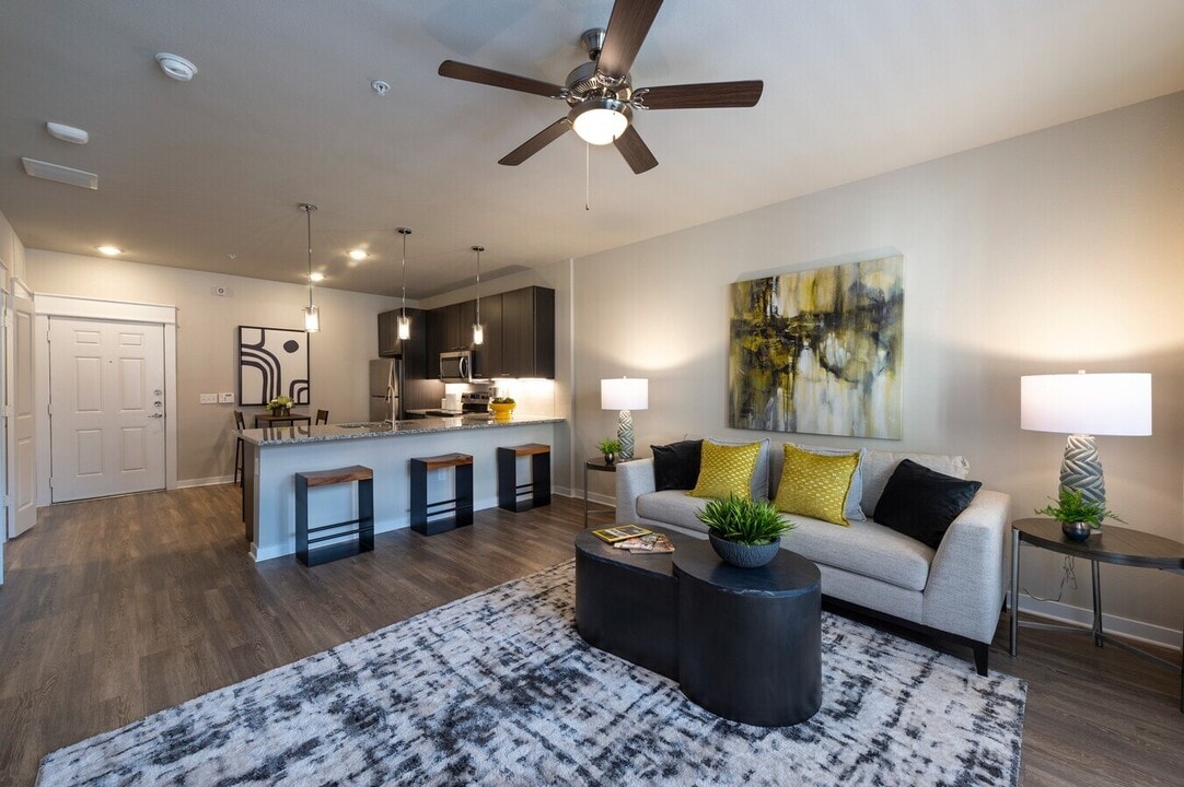 13386 Briar Forest Dr in Houston, TX - Building Photo