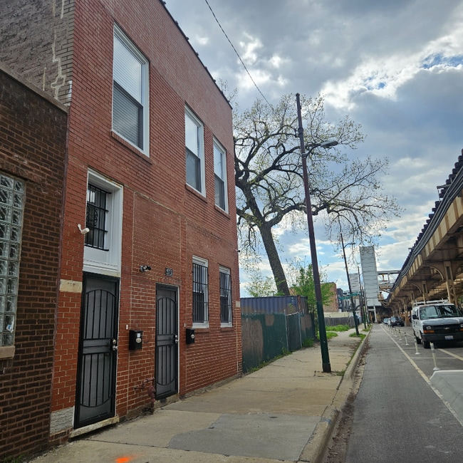 property at 2715 W Lake St