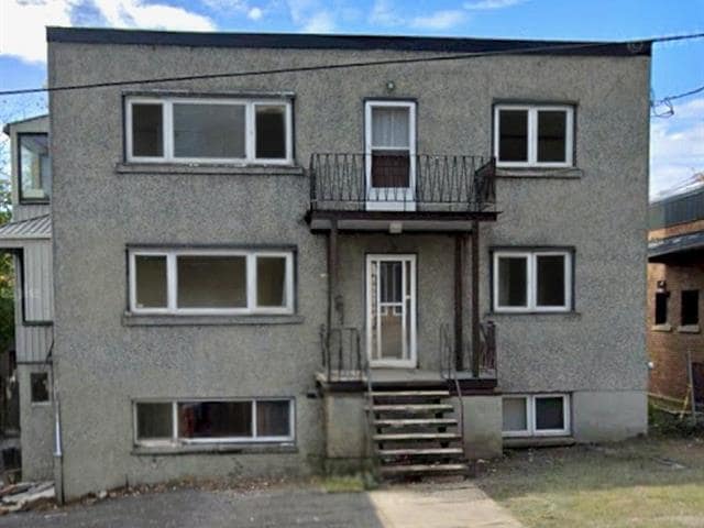 property at 8 Rue Bériault
