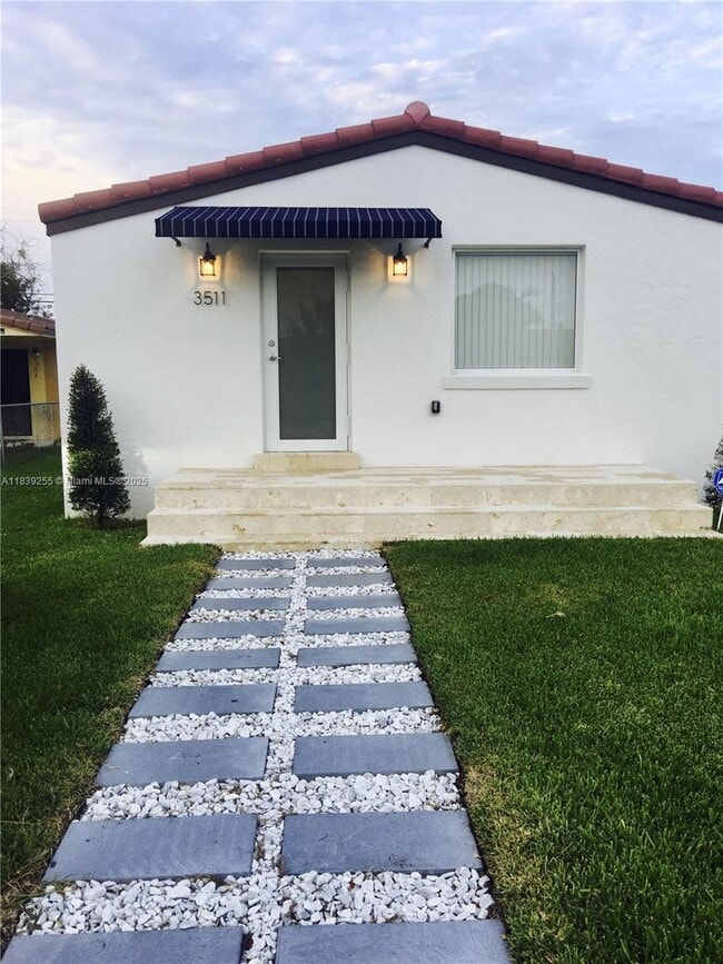property at 3511 SW 25th St