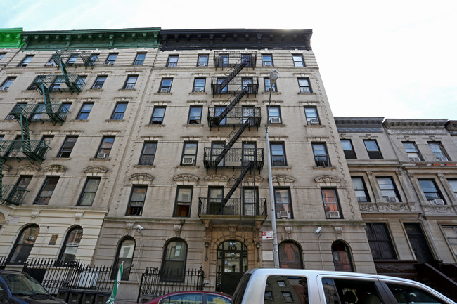 526-528 W 161st St in New York, NY - Foto de edificio - Building Photo