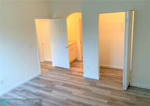 6550 Morgan Hill Trail in Royal Palm Beach, FL - Building Photo - Building Photo