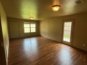 808 W 13th St in Russellville, AR - Building Photo - Building Photo