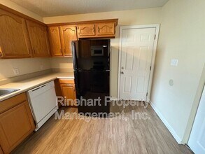 1048 Cherry Meadow Ln in Rock Hill, SC - Building Photo - Building Photo