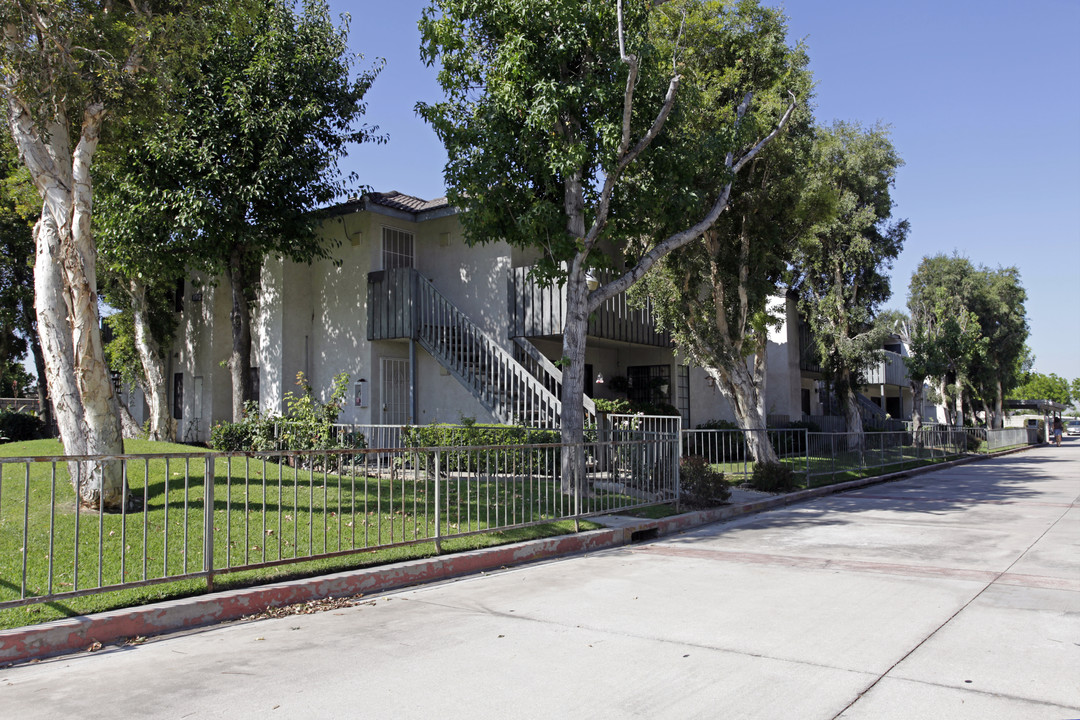 Pebblestone Apartments in Fontana, CA - Building Photo