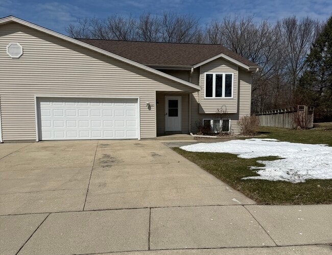 property at 1350 Sunnydale Cir