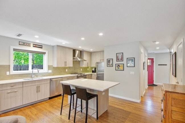 property at 1709 Alpine Ave.